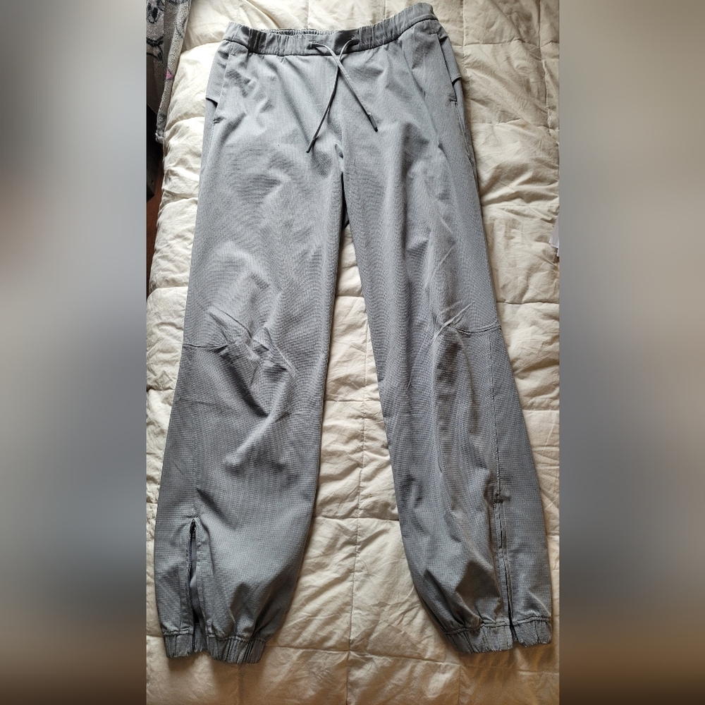 Lululemon Women's Gray Athletic Pants